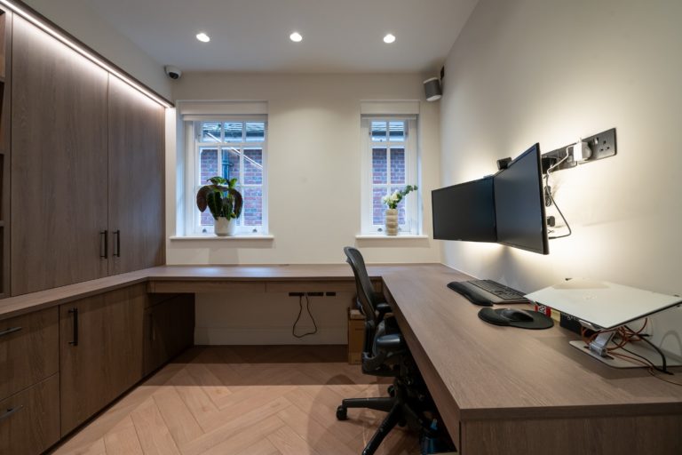 ALPHA LONDON, N2 - SHOOTFACTORY - LONDON HOUSES