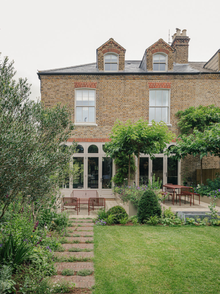 BARNES LONDON, SW13 - SHOOTFACTORY - LONDON HOUSES