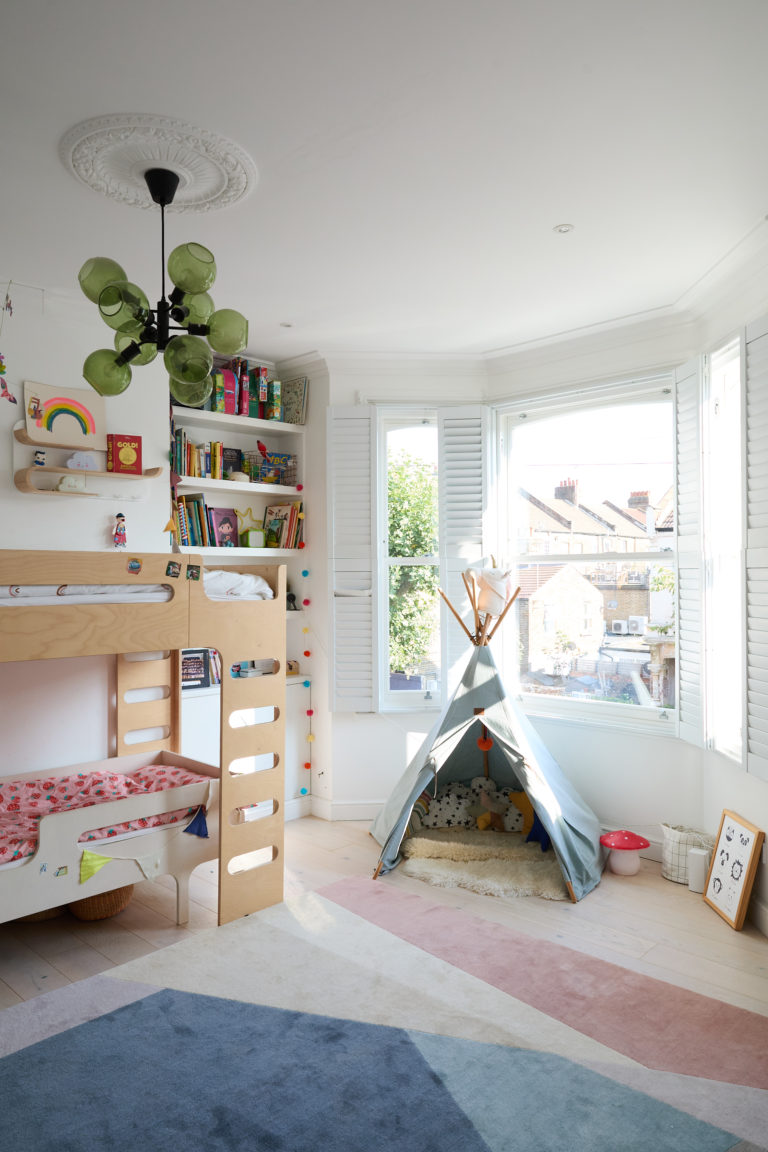 BILLIE LONDON, NW10 - SHOOTFACTORY - LONDON HOUSES - 016