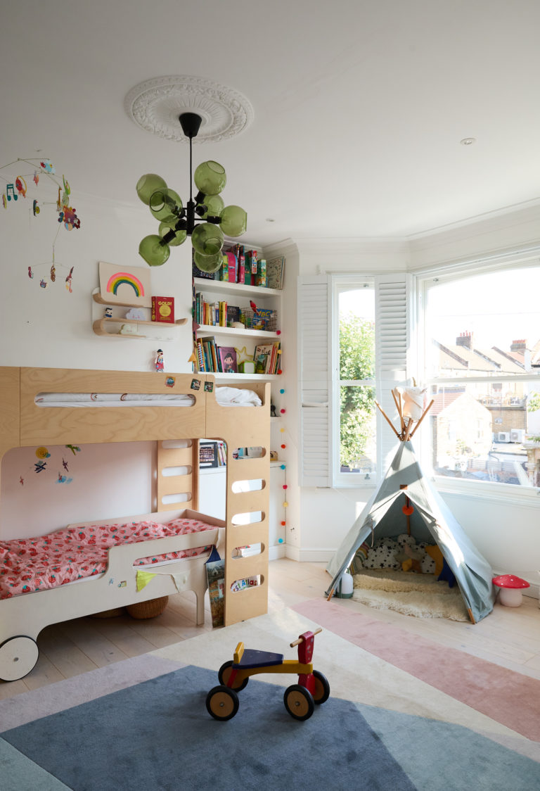 BILLIE LONDON, NW10 - SHOOTFACTORY - LONDON HOUSES - 016