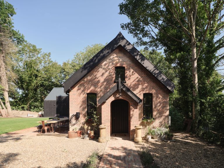 CHURCH HALL SUFFOLK, IP14 - SHOOTFACTORY - OTHER UK HOUSES