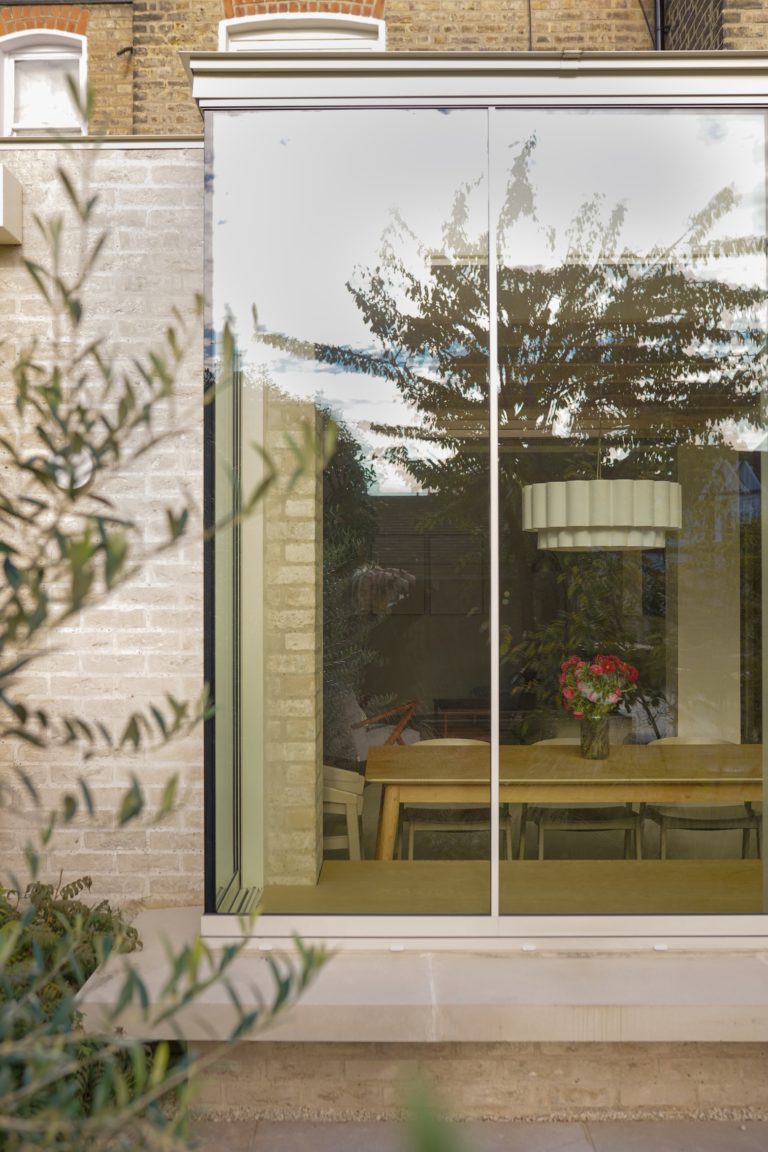 LAKEHOUSE LONDON, E11 - SHOOTFACTORY - LONDON HOUSES