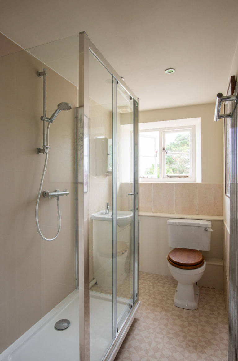 LYME REGIS DOREST, DT7 - SHOOTFACTORY - OTHER UK HOUSES