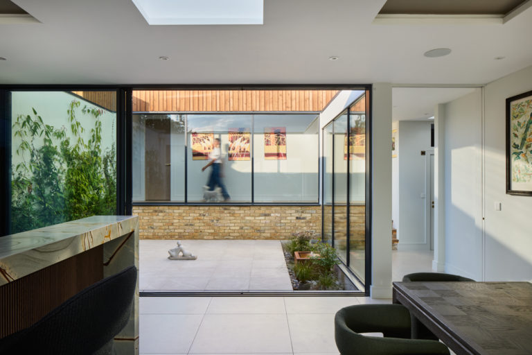 SURREY VIEW SURREY, KT22 - SHOOTFACTORY - OTHER UK HOUSES