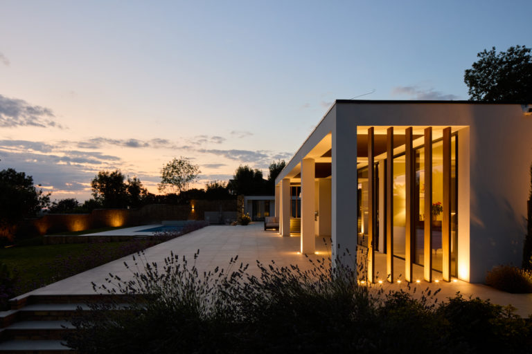 SURREY VIEW SURREY, KT22 - SHOOTFACTORY - OTHER UK HOUSES