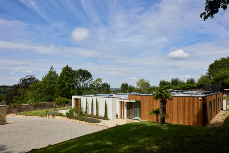 SURREY VIEW SURREY, KT22 - SHOOTFACTORY - OTHER UK HOUSES