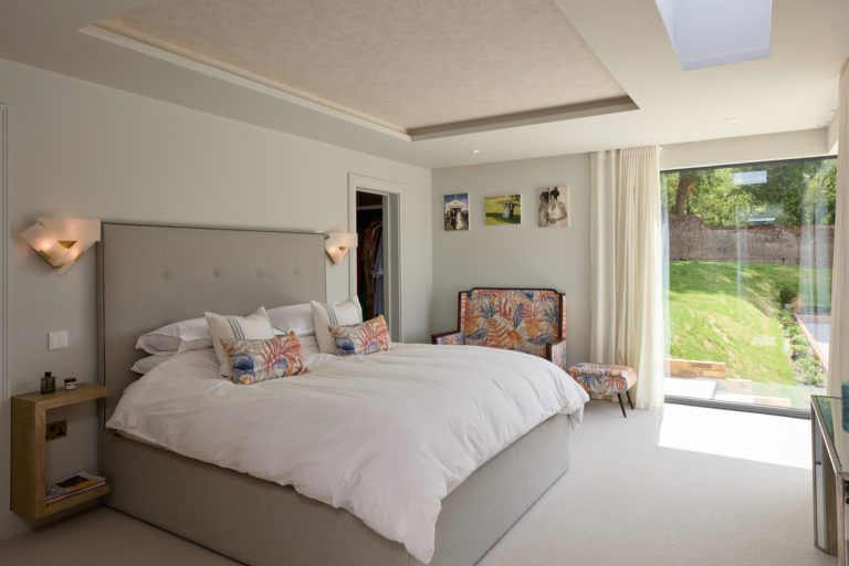SURREY VIEW SURREY, KT22 - SHOOTFACTORY - OTHER UK HOUSES