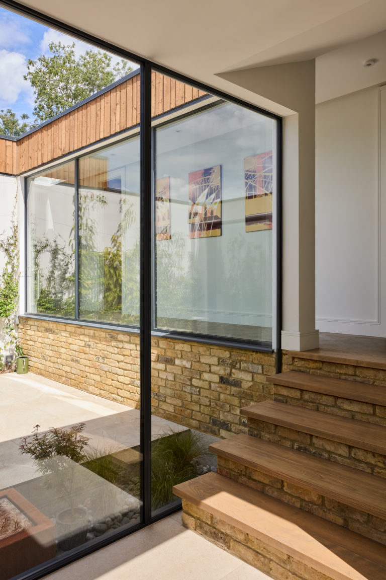 SURREY VIEW SURREY, KT22 - SHOOTFACTORY - OTHER UK HOUSES