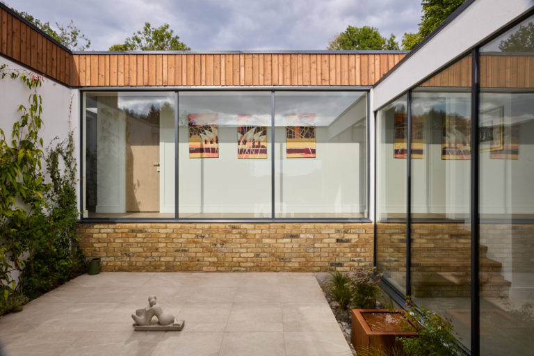 SURREY VIEW SURREY, KT22 - SHOOTFACTORY - OTHER UK HOUSES