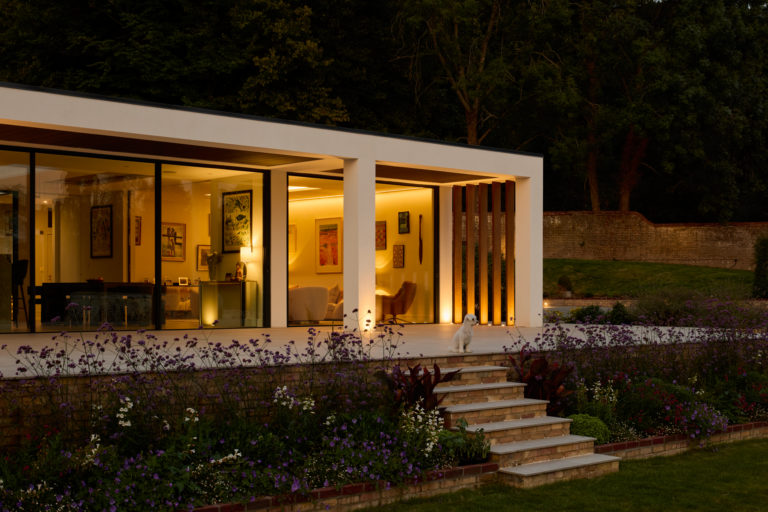 SURREY VIEW SURREY, KT22 - SHOOTFACTORY - OTHER UK HOUSES