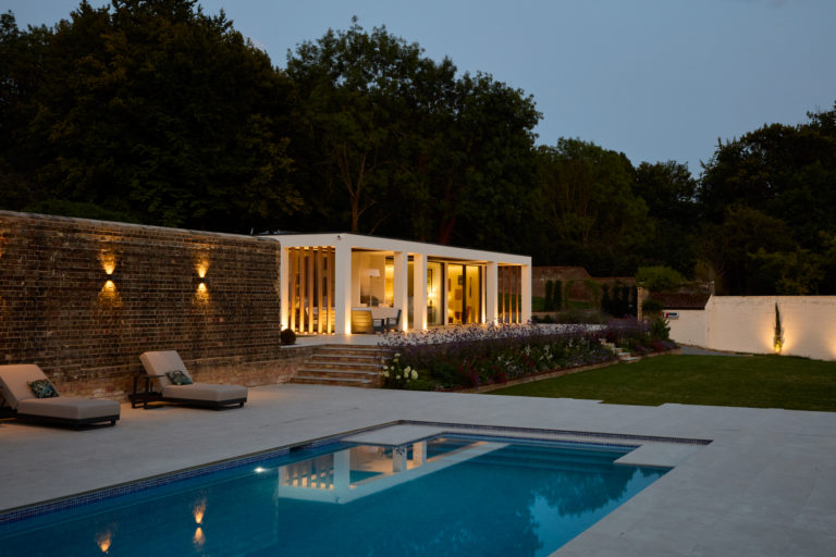 SURREY VIEW SURREY, KT22 - SHOOTFACTORY - OTHER UK HOUSES