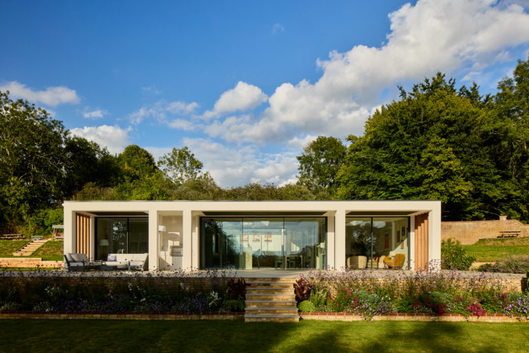 SURREY VIEW SURREY, KT22 - SHOOTFACTORY - OTHER UK HOUSES