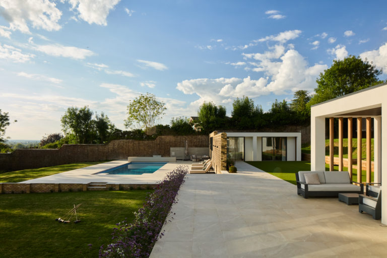 SURREY VIEW SURREY, KT22 - SHOOTFACTORY - OTHER UK HOUSES