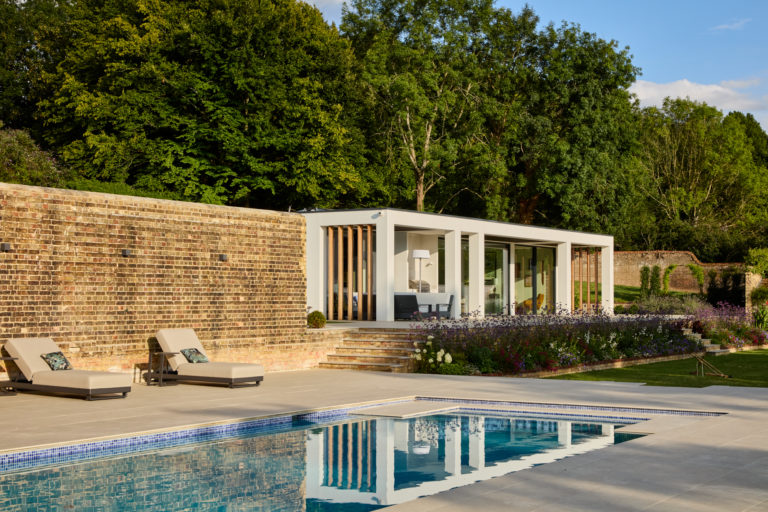SURREY VIEW SURREY, KT22 - SHOOTFACTORY - OTHER UK HOUSES