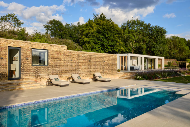 SURREY VIEW SURREY, KT22 - SHOOTFACTORY - OTHER UK HOUSES