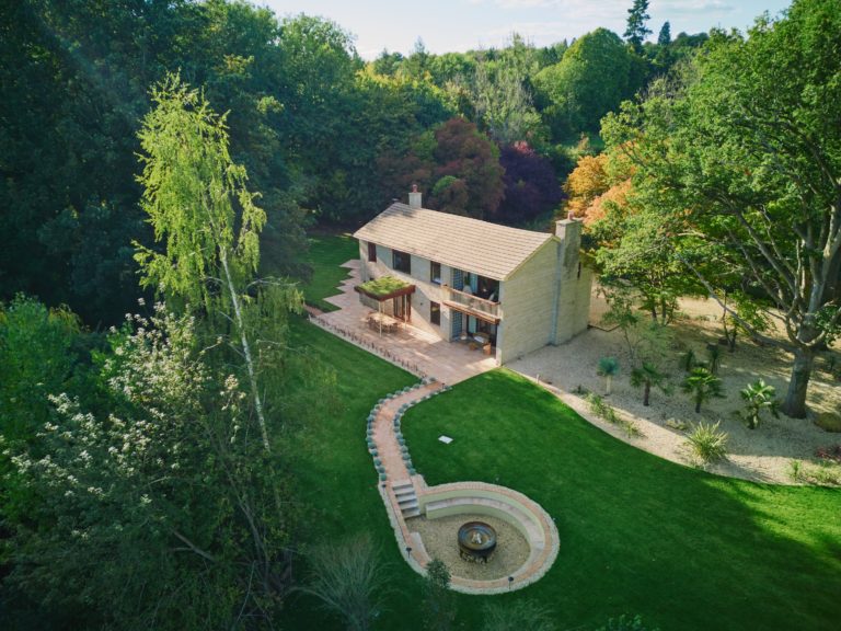 VILLA VISTA OXFORDSHIRE, OX7 - SHOOTFACTORY - OTHER UK HOUSES