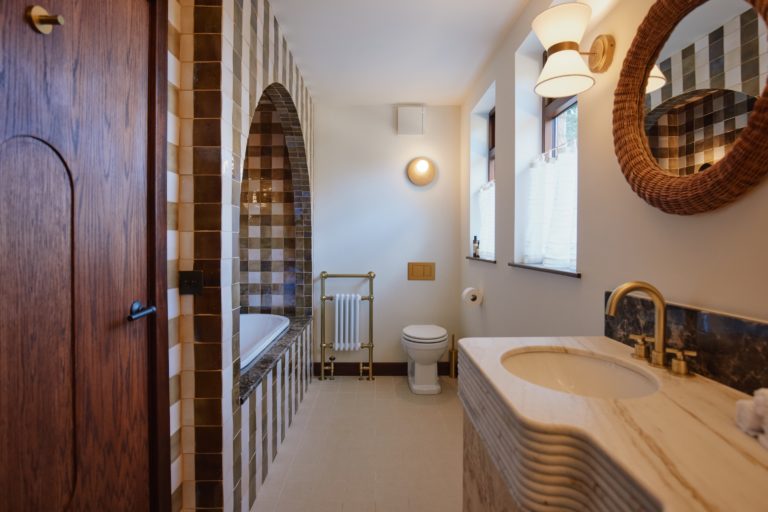 VILLA VISTA OXFORDSHIRE, OX7 - SHOOTFACTORY - OTHER UK HOUSES
