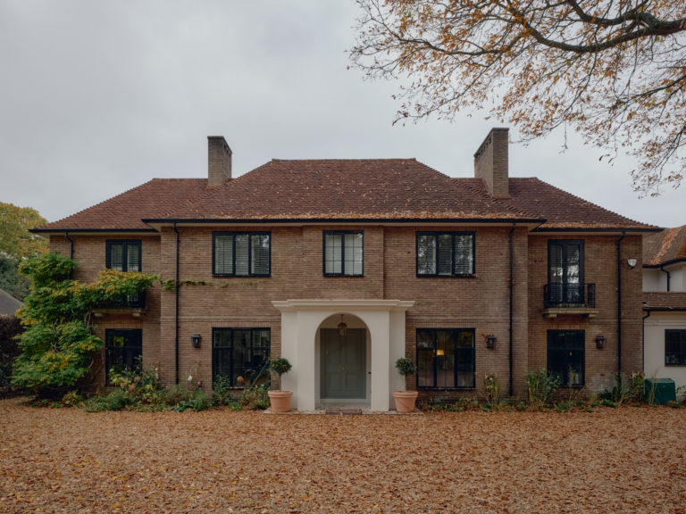ONSLOW WALTON ON THAMES, KT12 - SHOOTFACTORY - OTHER UK HOUSES