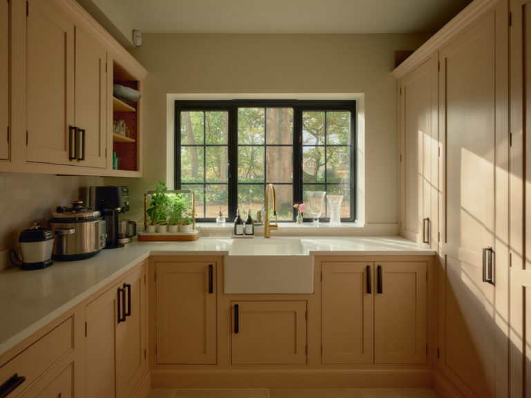 ONSLOW WALTON ON THAMES, KT12 - SHOOTFACTORY - OTHER UK HOUSES