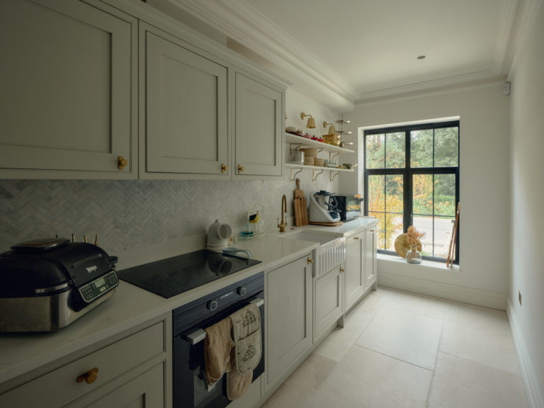 ONSLOW WALTON ON THAMES, KT12 - SHOOTFACTORY - OTHER UK HOUSES