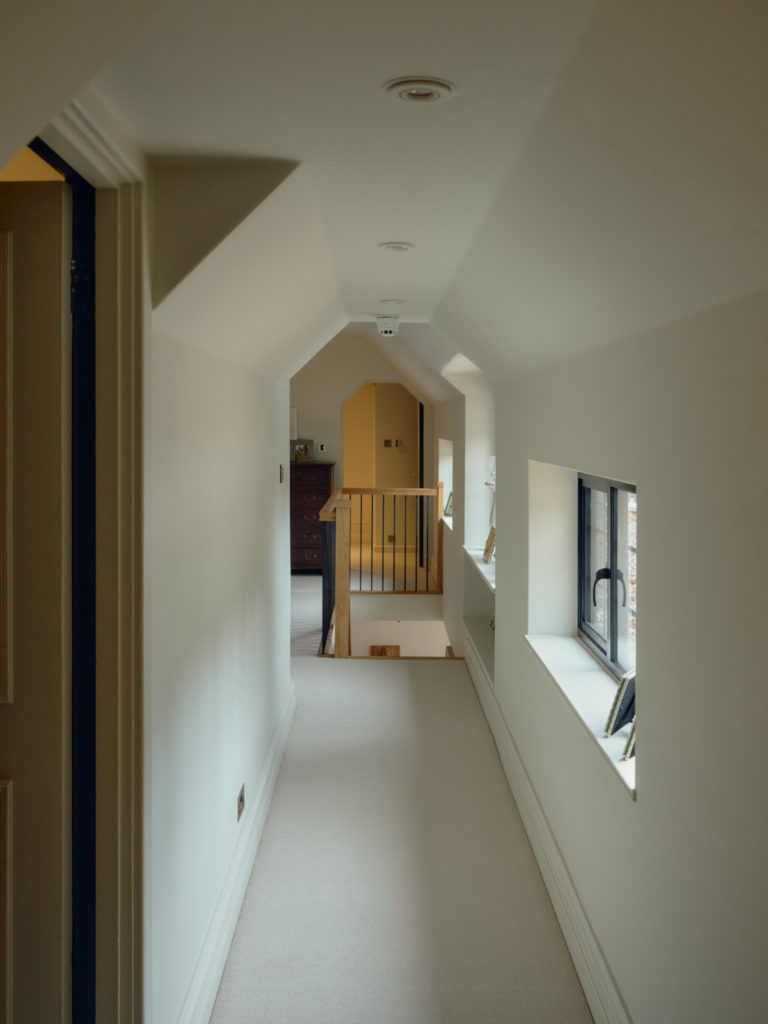 ONSLOW WALTON ON THAMES, KT12 - SHOOTFACTORY - OTHER UK HOUSES