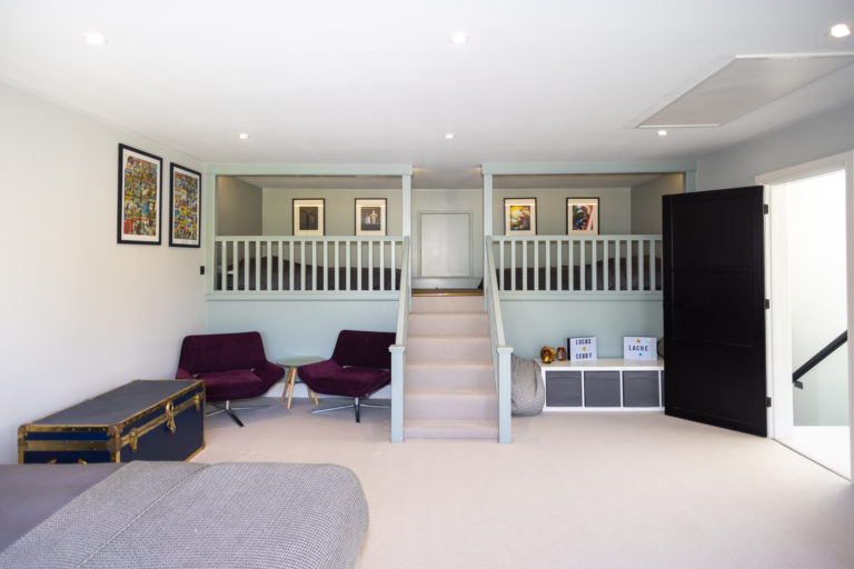 PINEWOOD CHISLEHURST, BR7- SHOOTFACTORY - OTHER UK HOUSES