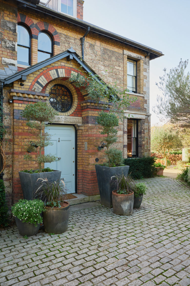 WIMBLEDON HILL LONDON, SW20 - SHOOTFACTORY - LONDON HOUSES - 0