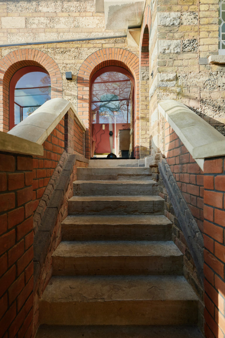 WIMBLEDON HILL LONDON, SW20 - SHOOTFACTORY - LONDON HOUSES - 0