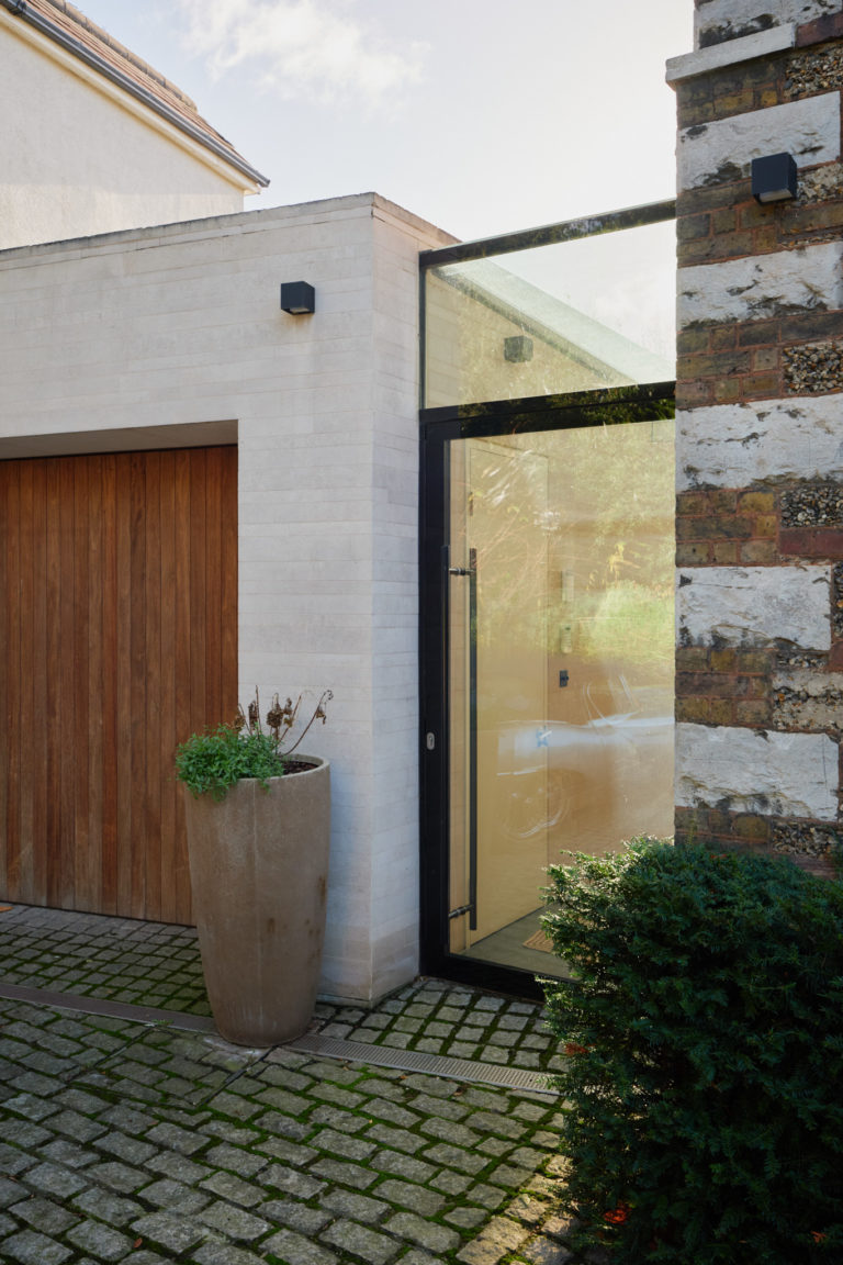 WIMBLEDON HILL LONDON, SW20 - SHOOTFACTORY - LONDON HOUSES - 0