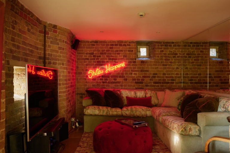 WIMBLEDON HILL LONDON, SW20 - SHOOTFACTORY - LONDON HOUSES - 0