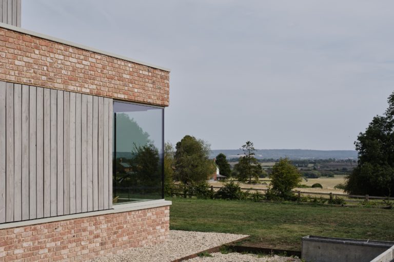 ASTON BUCKINGHAMSHIRE, HP22 - SHOOTFACTORY - OTHER UK HOUSES