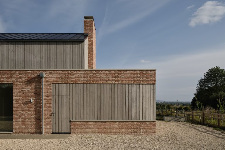 ASTON BUCKINGHAMSHIRE, HP22 - SHOOTFACTORY - OTHER UK HOUSES