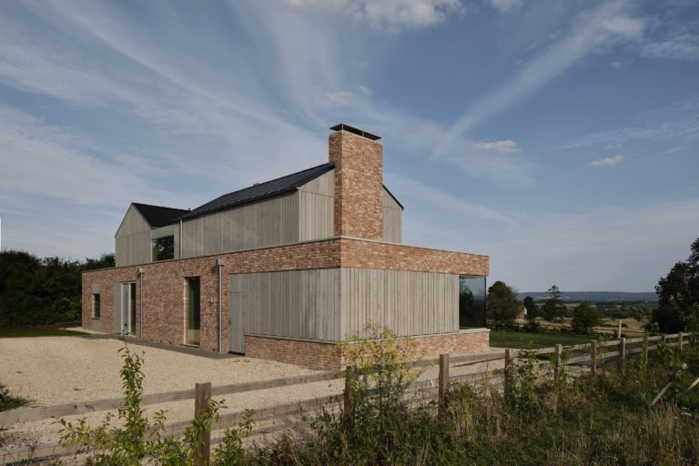 ASTON BUCKINGHAMSHIRE, HP22 - SHOOTFACTORY - OTHER UK HOUSES