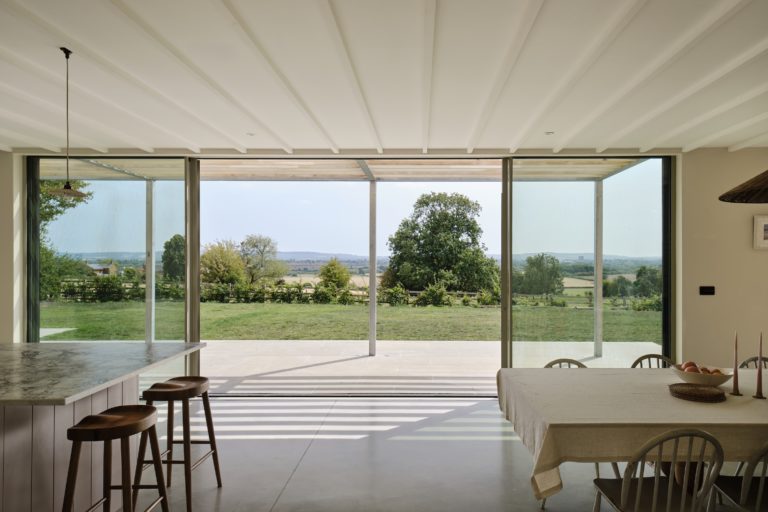 ASTON BUCKINGHAMSHIRE, HP22 - SHOOTFACTORY - OTHER UK HOUSES