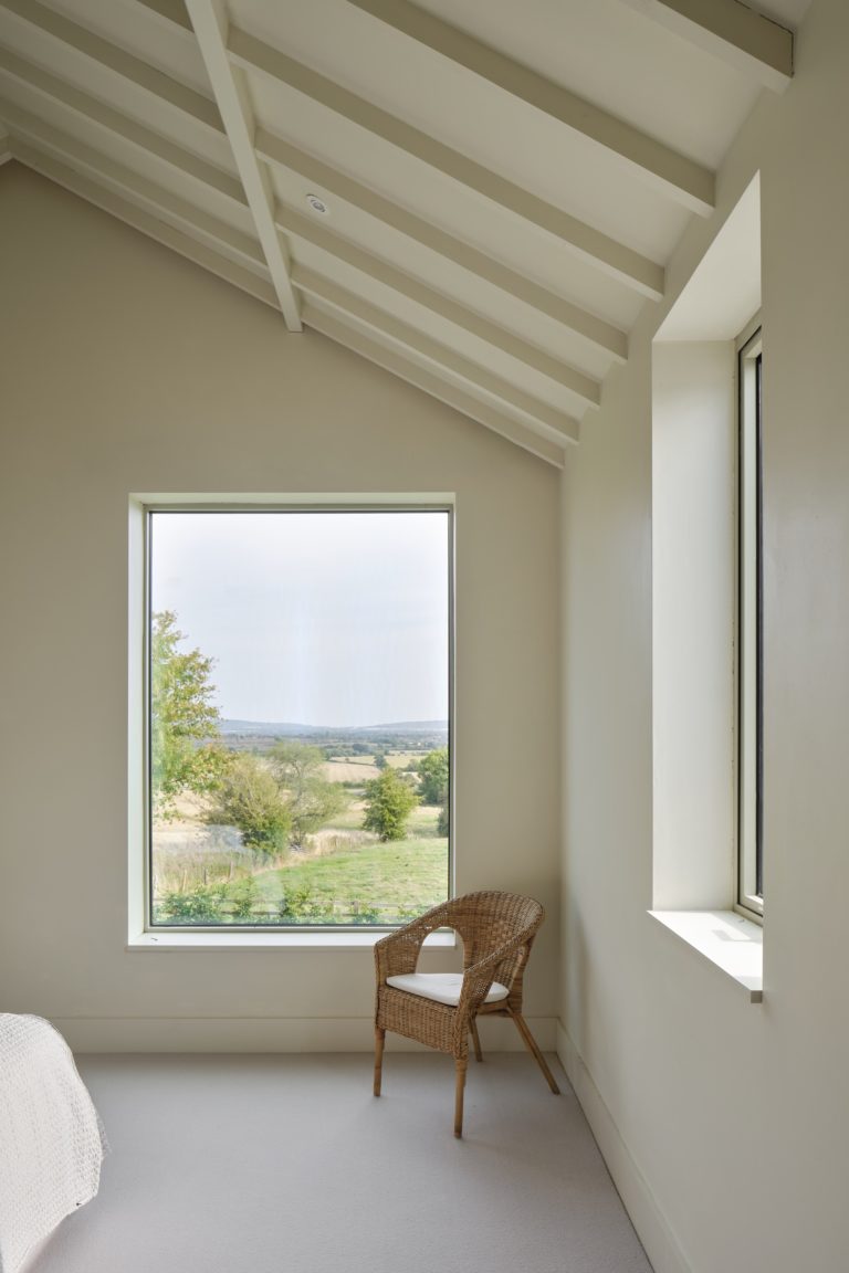 ASTON BUCKINGHAMSHIRE, HP22 - SHOOTFACTORY - OTHER UK HOUSES