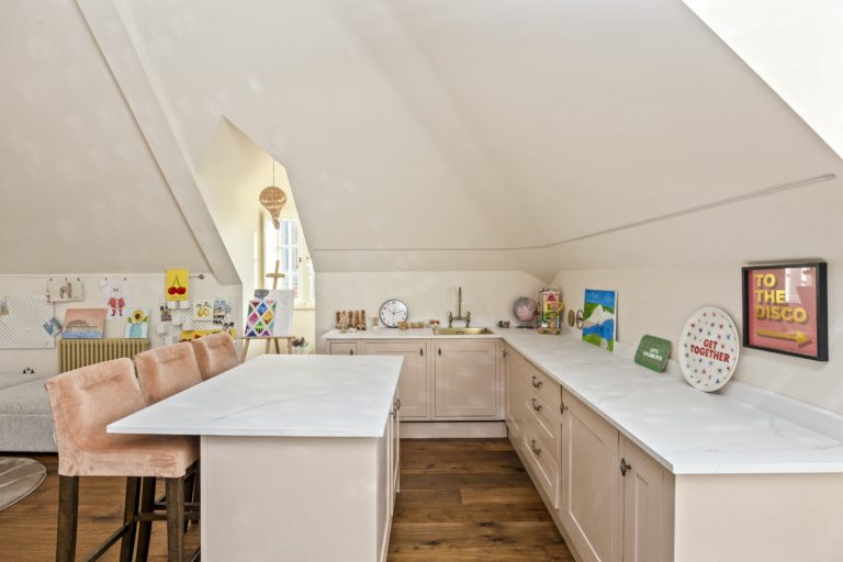 HARDING HOVE, BN3 - SHOOTFACTORY - OTHER UK HOUSES