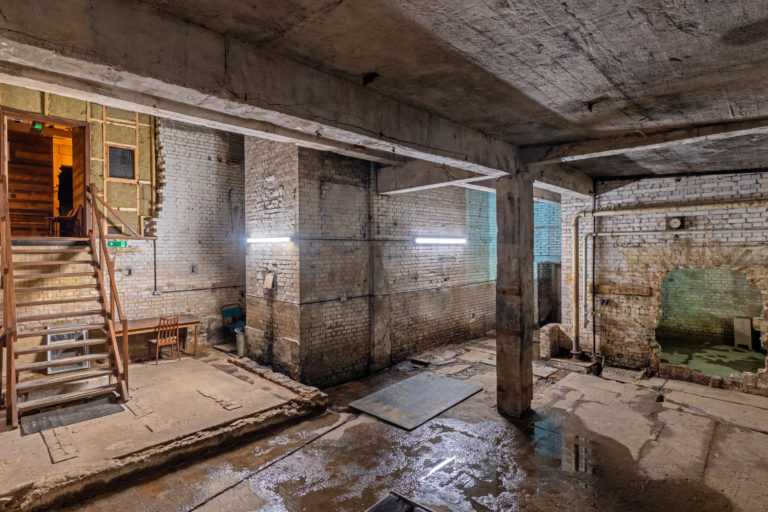 Pit, London, E8 - Industrial Studio Location - SHOOTFACTORY