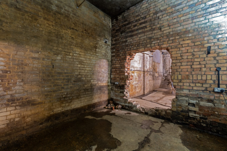 Pit, London, E8 - Industrial Studio Location - SHOOTFACTORY