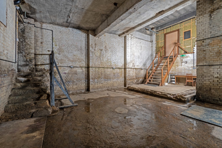 Pit, London, E8 - Industrial Studio Location - SHOOTFACTORY