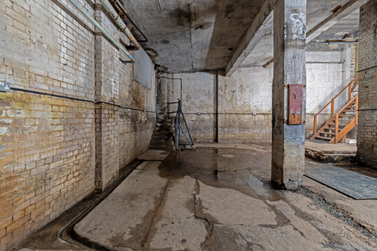 Pit, London, E8 - Industrial Studio Location - SHOOTFACTORY