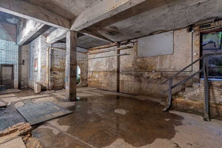 Pit, London, E8 - Industrial Studio Location - SHOOTFACTORY