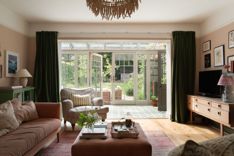 ARTS AND CRAFTS SURREY, KT24 - SHOOTFACTORY - OTHER UK HOUSES