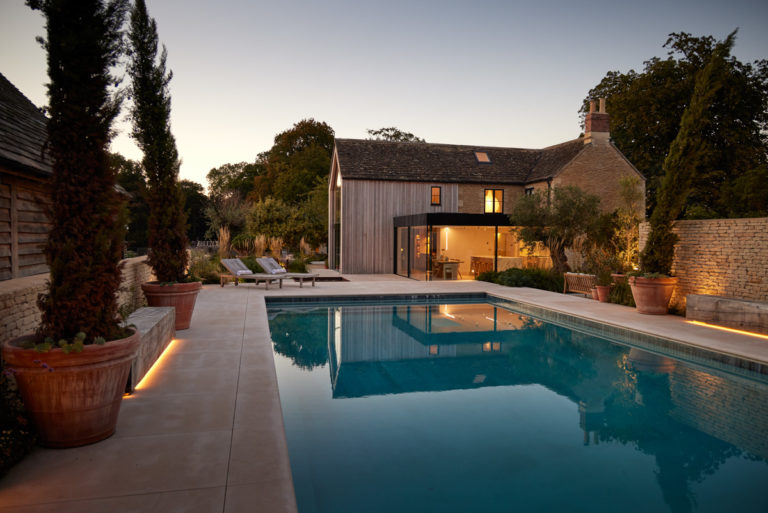 COMBE HOUSE CHIPPENHAM, SN14 - SHOOTFACTORY - OTHER UK HOUSES - 0