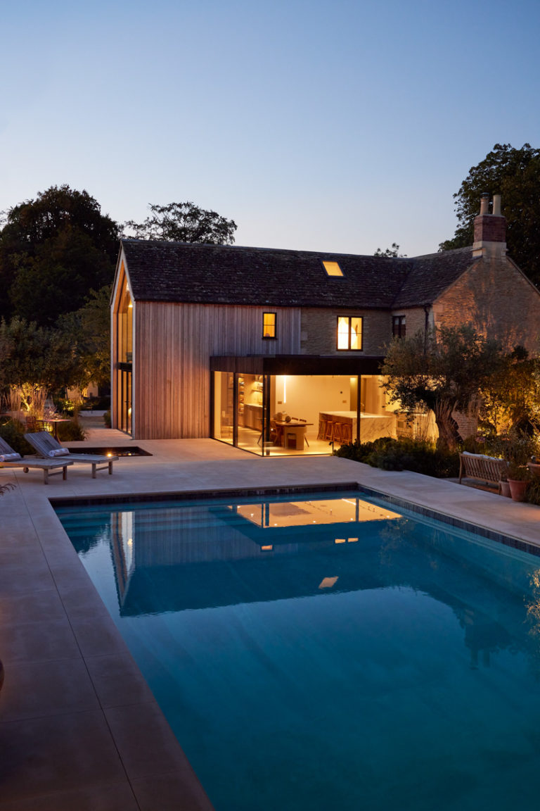 COMBE HOUSE CHIPPENHAM, SN14 - SHOOTFACTORY - OTHER UK HOUSES - 0