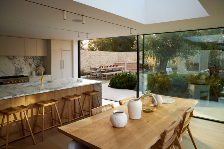 COMBE HOUSE CHIPPENHAM, SN14 - SHOOTFACTORY - OTHER UK HOUSES - 0