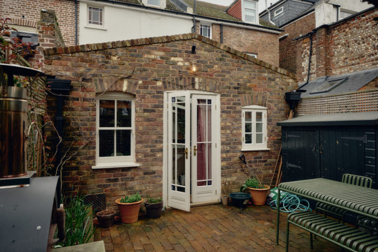 HIGHDOWN WORTHING, BN11 - SHOOTFACTORY - OTHER UK HOUSES