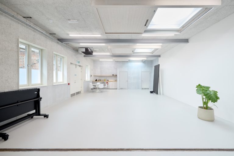 SORTING OFFICE ONE LONDON, SE19 - SHOOTFACTORY - PHOTOGRAPHIC STUDIOS