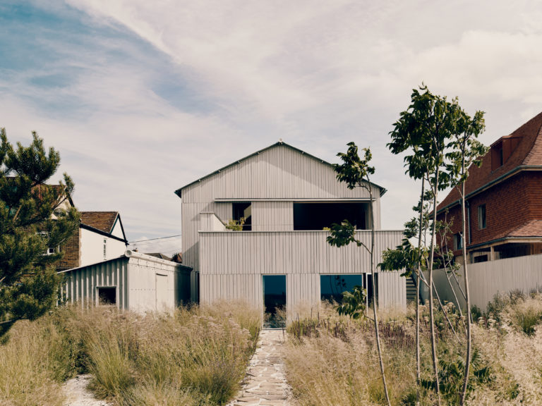 WESTBEACH WHITSTABLE, CT5 - SHOOTFACTORY - OTHER UK HOUSES