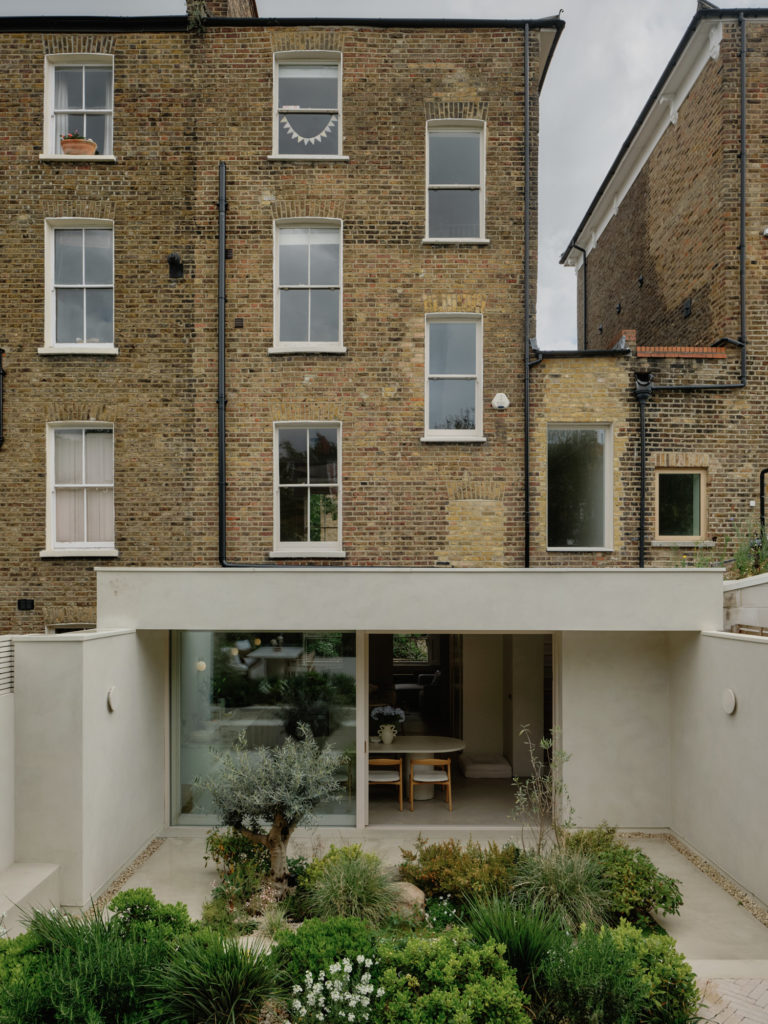 ABNEY PARK LONDON, N16 - SHOOTFACTORY - LONDON HOUSES