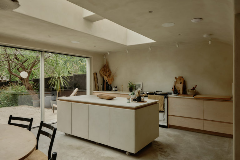 ELEMENTS LONDON, N4 SHOOTFACTORY - LONDON HOUSES